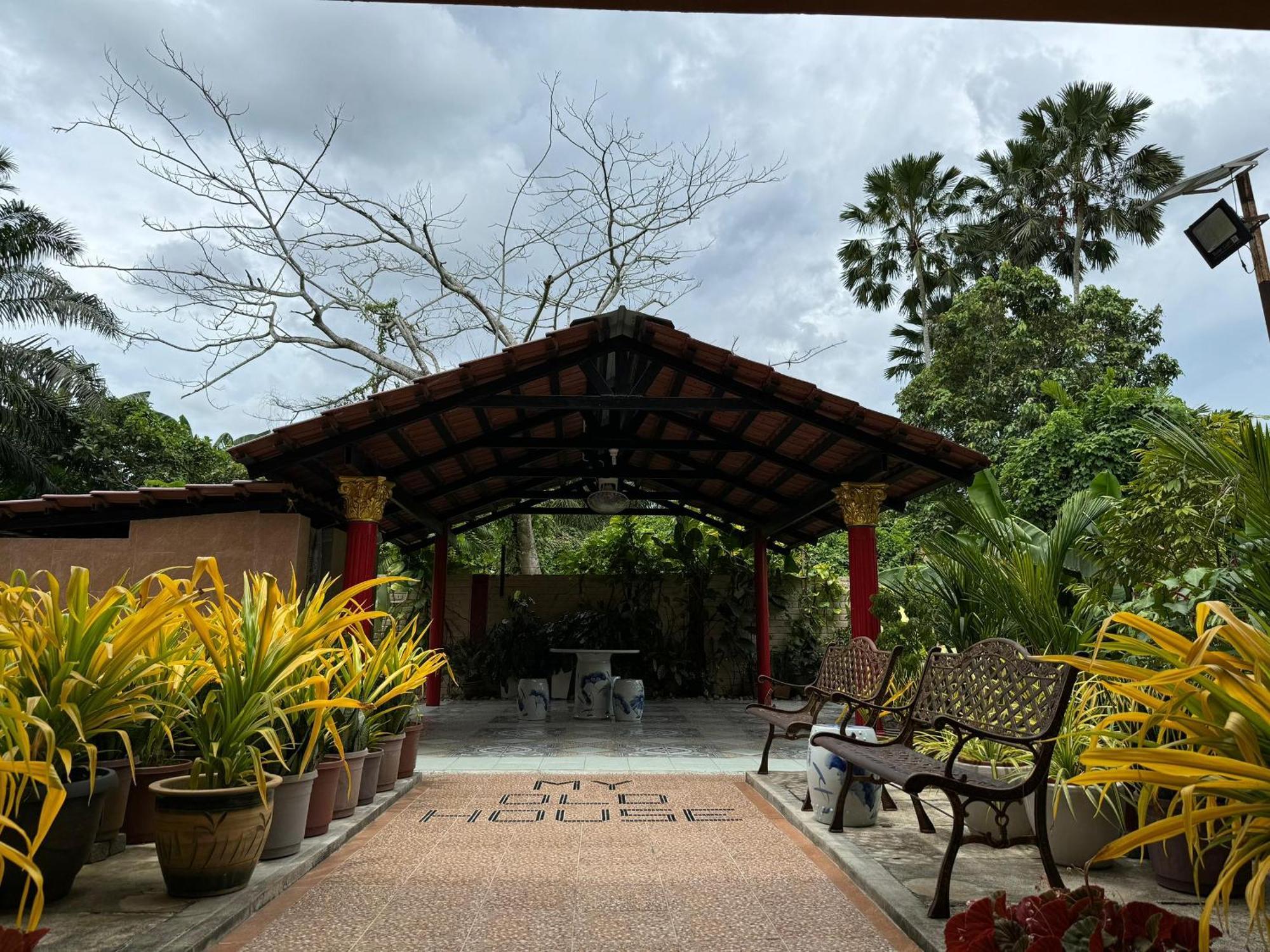Myoldhouse Apartment ลาฮัดดาตู ภายนอก รูปภาพ